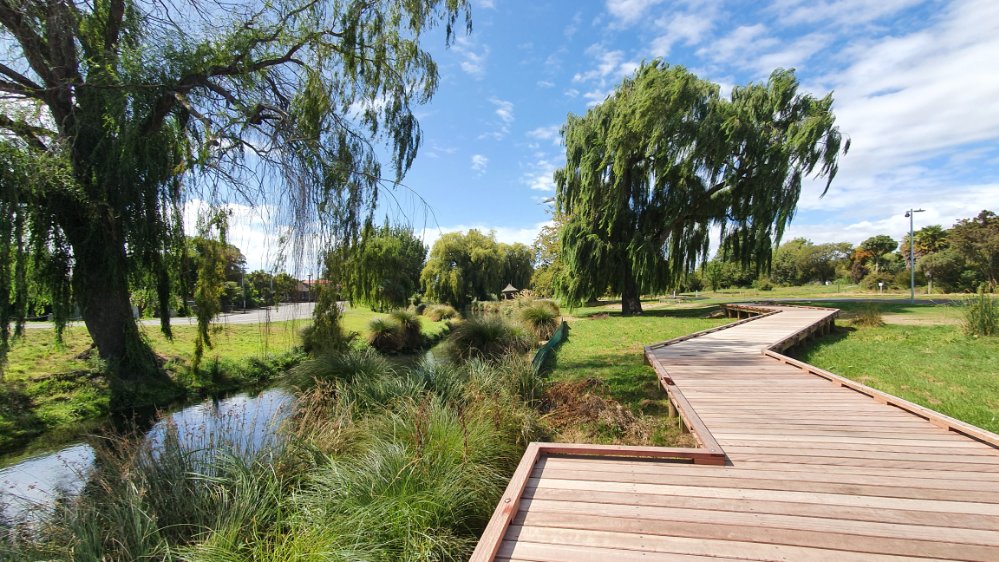 Boardwalk by the Avon&nbsp;River