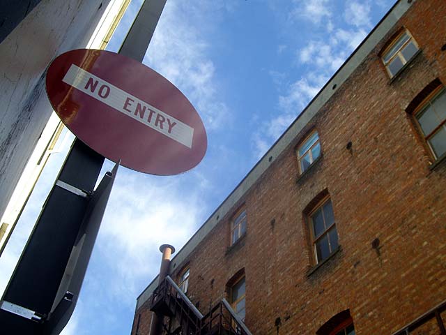 No Signs, Theme&nbsp;Day