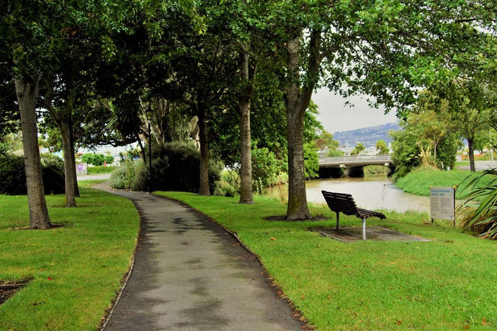 Heathcote River by&nbsp;Woolston