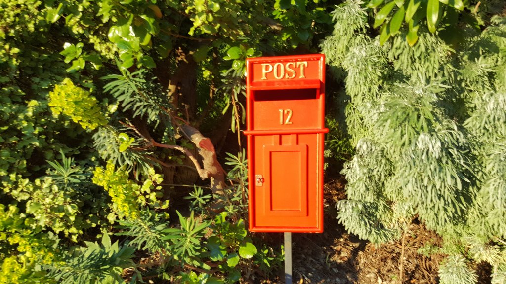 Red Mail Box