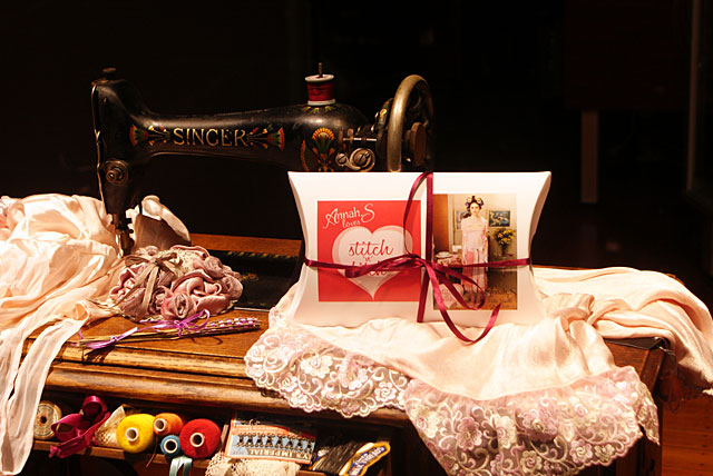 Annah S Shop Window – Old Singer Sewing&nbsp;Machine