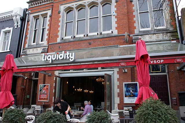 Earthcakes and Aftersocks – but open for&nbsp;business