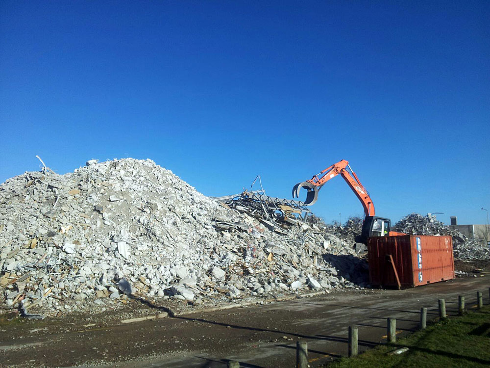 Water’s Edge Demolition&nbsp;Rubble