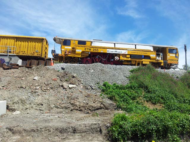 Martindales Road Railway Bridge&nbsp;Re-Build