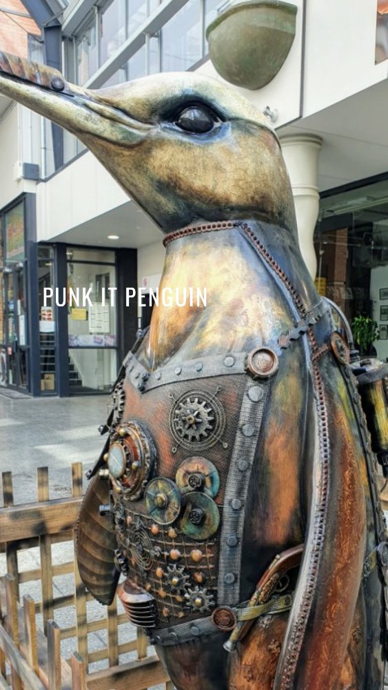Steam punk inspired penguin&nbsp;art