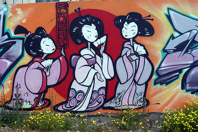 Street Art – Geisha girls near Brougham&nbsp;Street