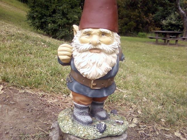 one-arm-gnome