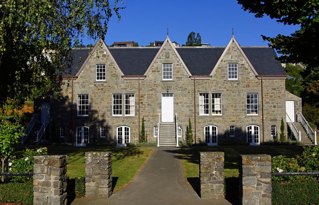 Old Stone House in Cracroft&nbsp;Re-Opens