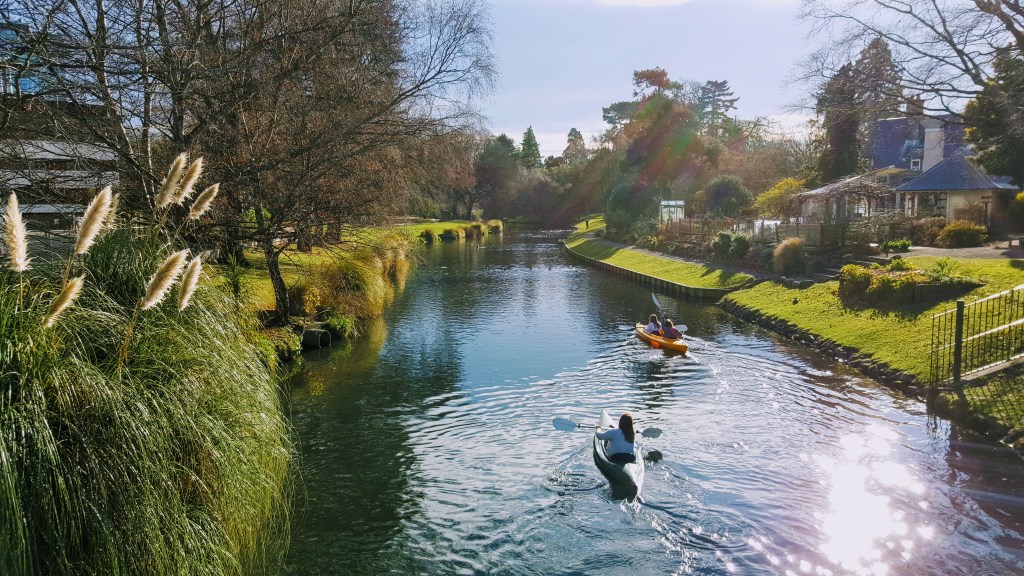 Canoes on the Avon&nbsp;River