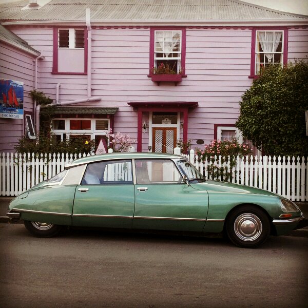 Citroen in Akaroa