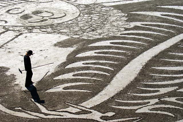 Sand Artist