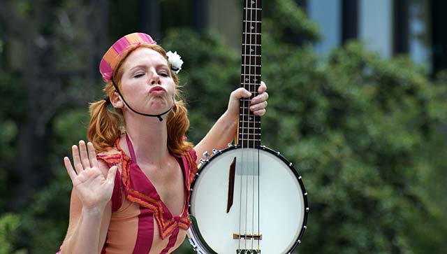 banjo-girl