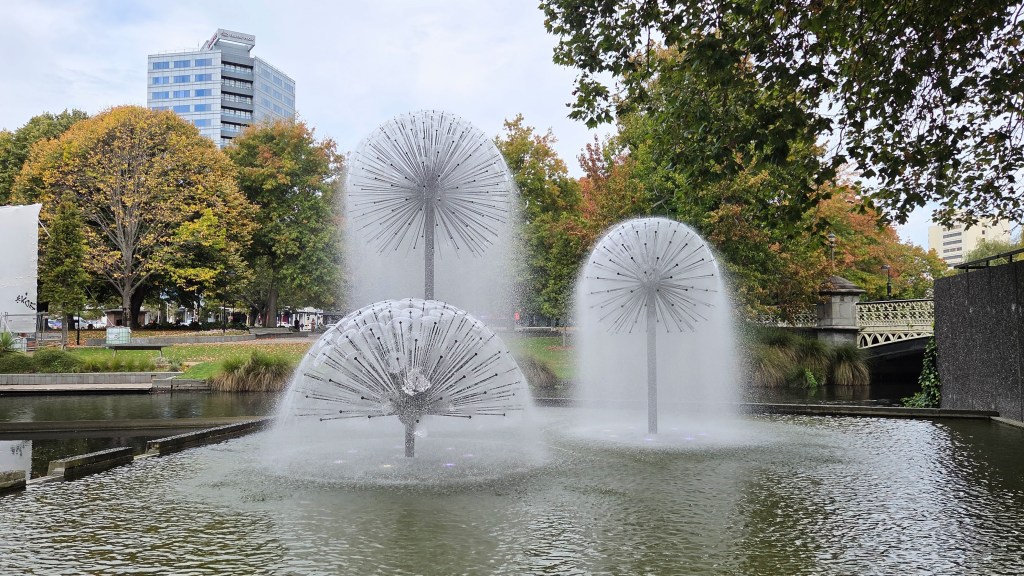 Ferrier Fountain and Victoria&nbsp;Square