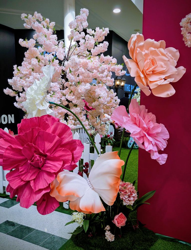 Spring Fest Decorations at The&nbsp;Palms